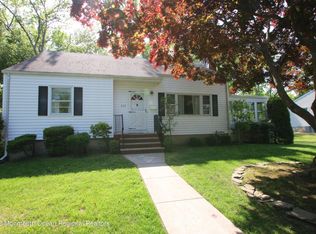 242 Pinecrest Rd, Oakhurst, NJ 07755