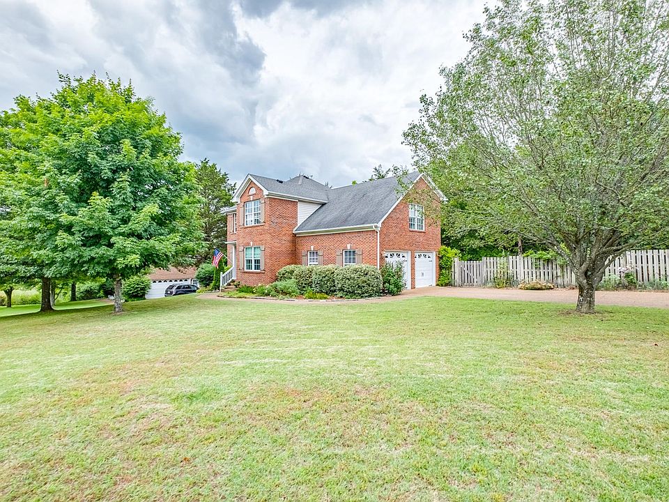1st image of 336 Baronswood Dr