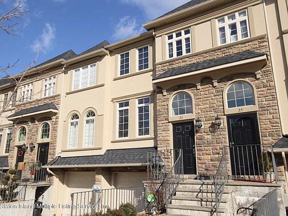 2nd image of 33 Monarch Ct