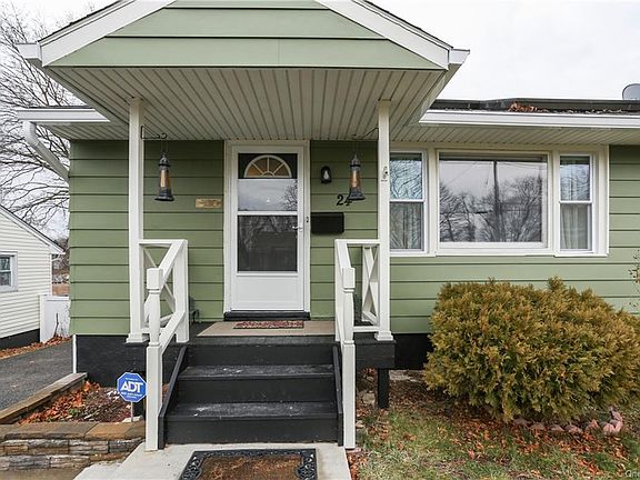 3rd image of 24 Sherman Dr