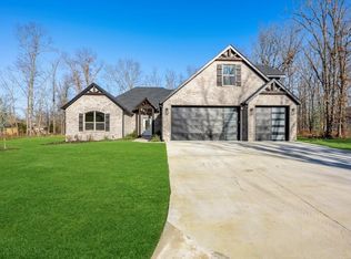 31 Brigadoon Dr, Bella Vista, AR 72715