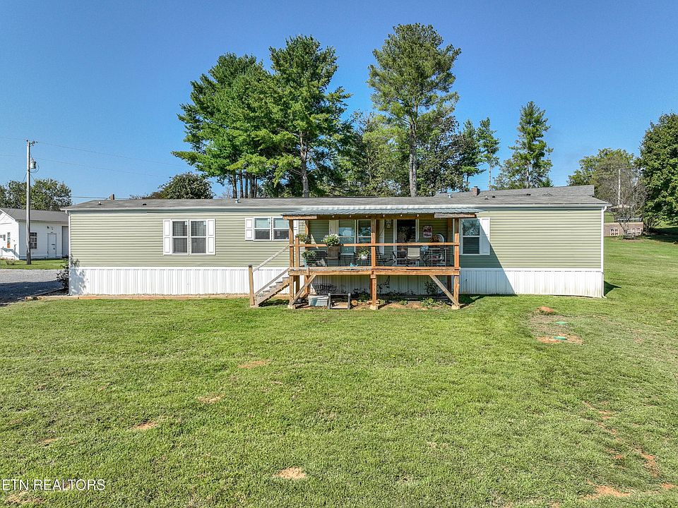 1st image of 2932 Parkview Dr