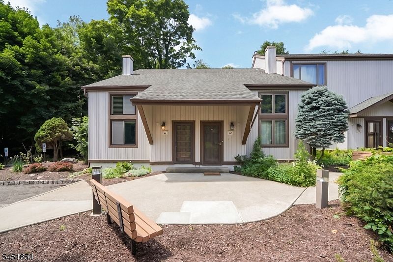 1st image of 111 Alpine Ct