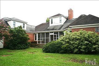 3rd image of 3304 Tudor Ct