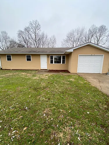 1730 Plantation Dr Photo 1