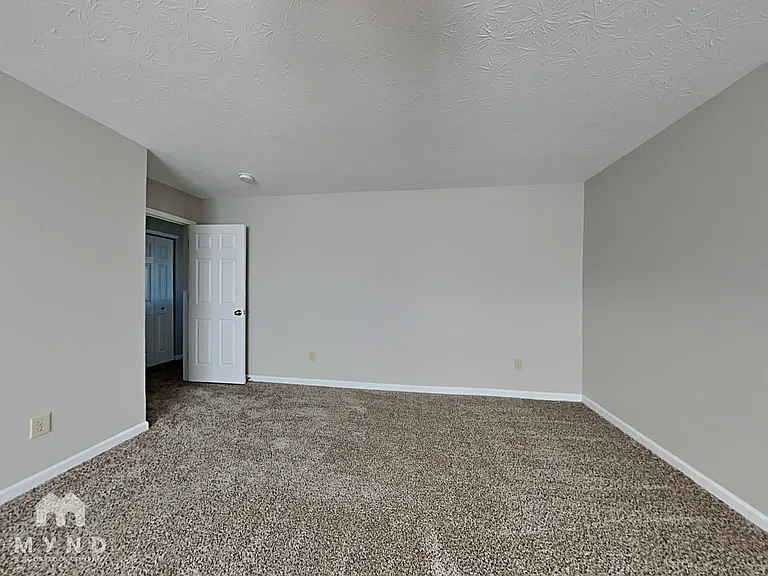 2352 Rosewood Dr — Photo 7