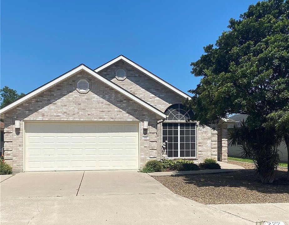 1st image of 222 Diana Dr
