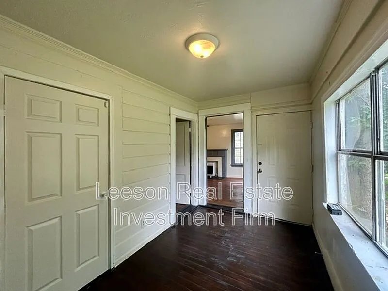 2 bed, 1.0 bath, 961 sqft, $615 — Photo 4