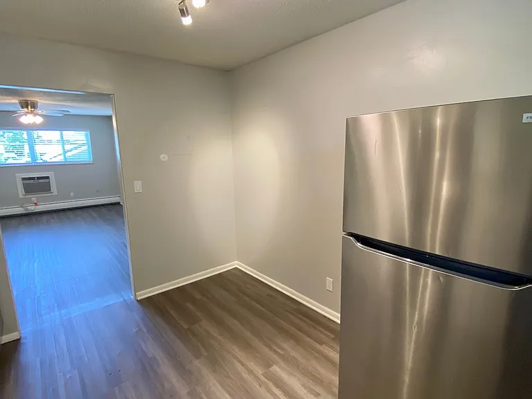 2610 W 42nd Ave #6 — Photo 5