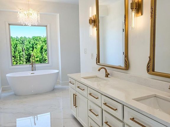 2nd image of 1128 Al Seier Rd