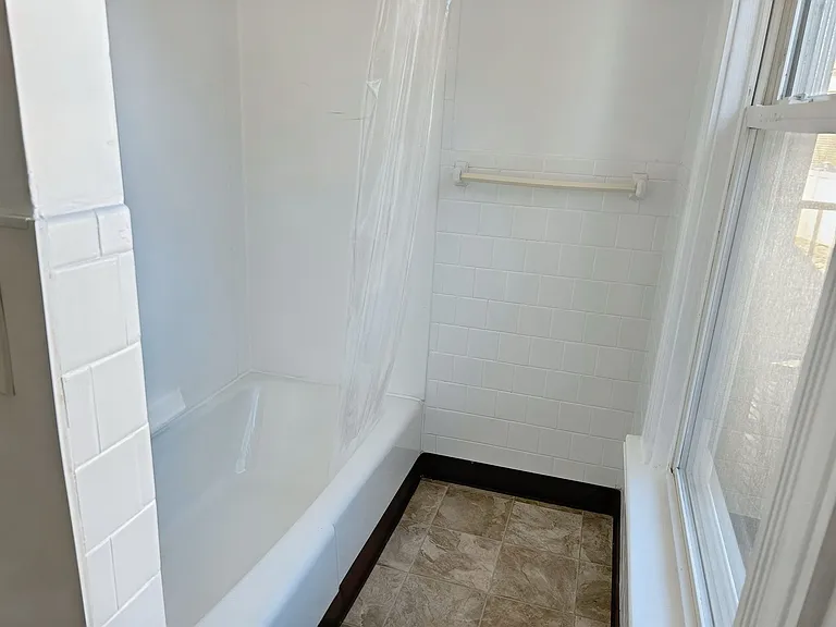 8 Main St #2 — Photo 11