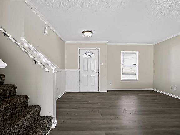 4th image of 8411 Centenary Dr