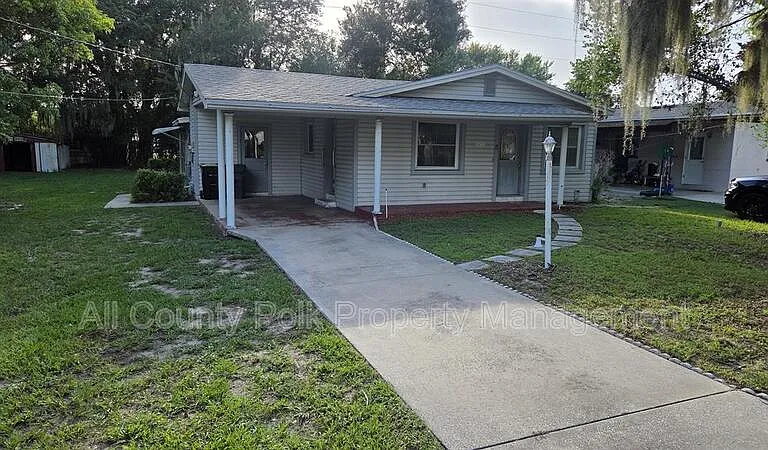 1636 Terry Rd — Photo 2