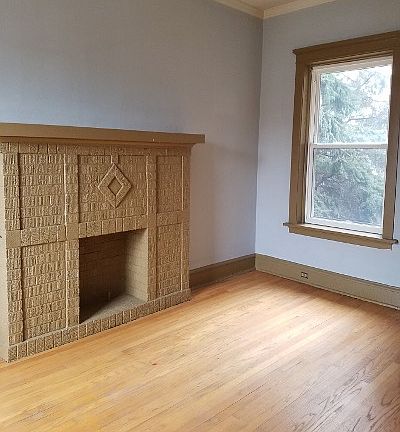 5th image of 4745 N Hermitage Ave APT 2R