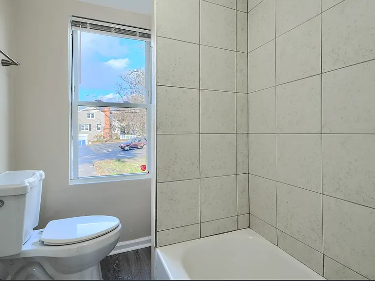 3016 Hamilton Ave #2 — Photo 5