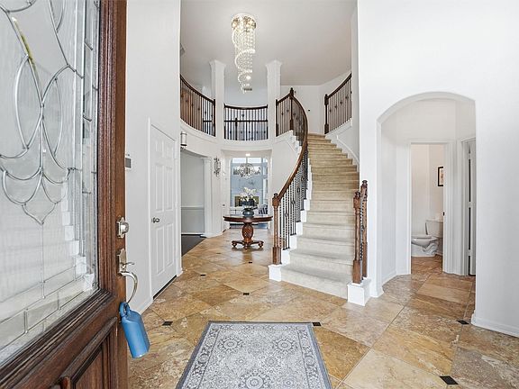 3rd image of 6102 Lakenshire Falls Ln