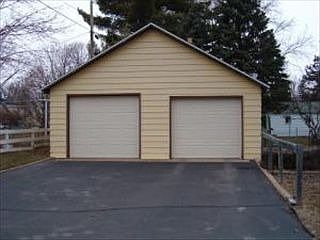 3rd image of 901 11th Ave N