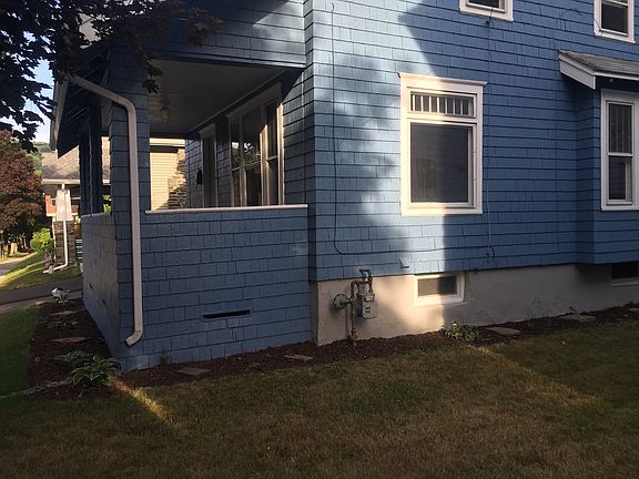 2nd image of 10 Mulberry St