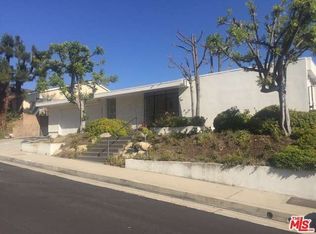 5252 Los Grandes Way, Los Angeles, CA 90027