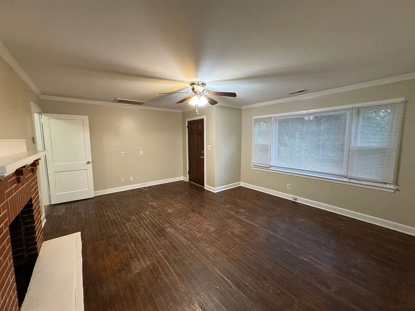 **Price reduced** Move-in Ready! — Photo 3