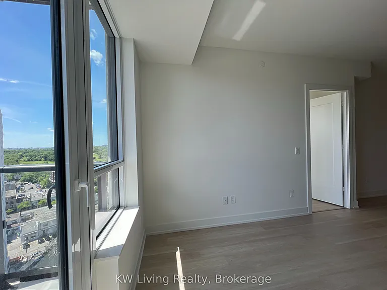 60 Central Park Dr #1807 — Photo 17