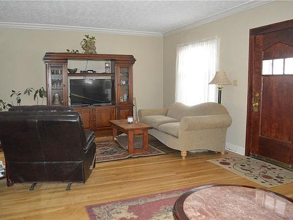 5th image of 1240 Chase Ave