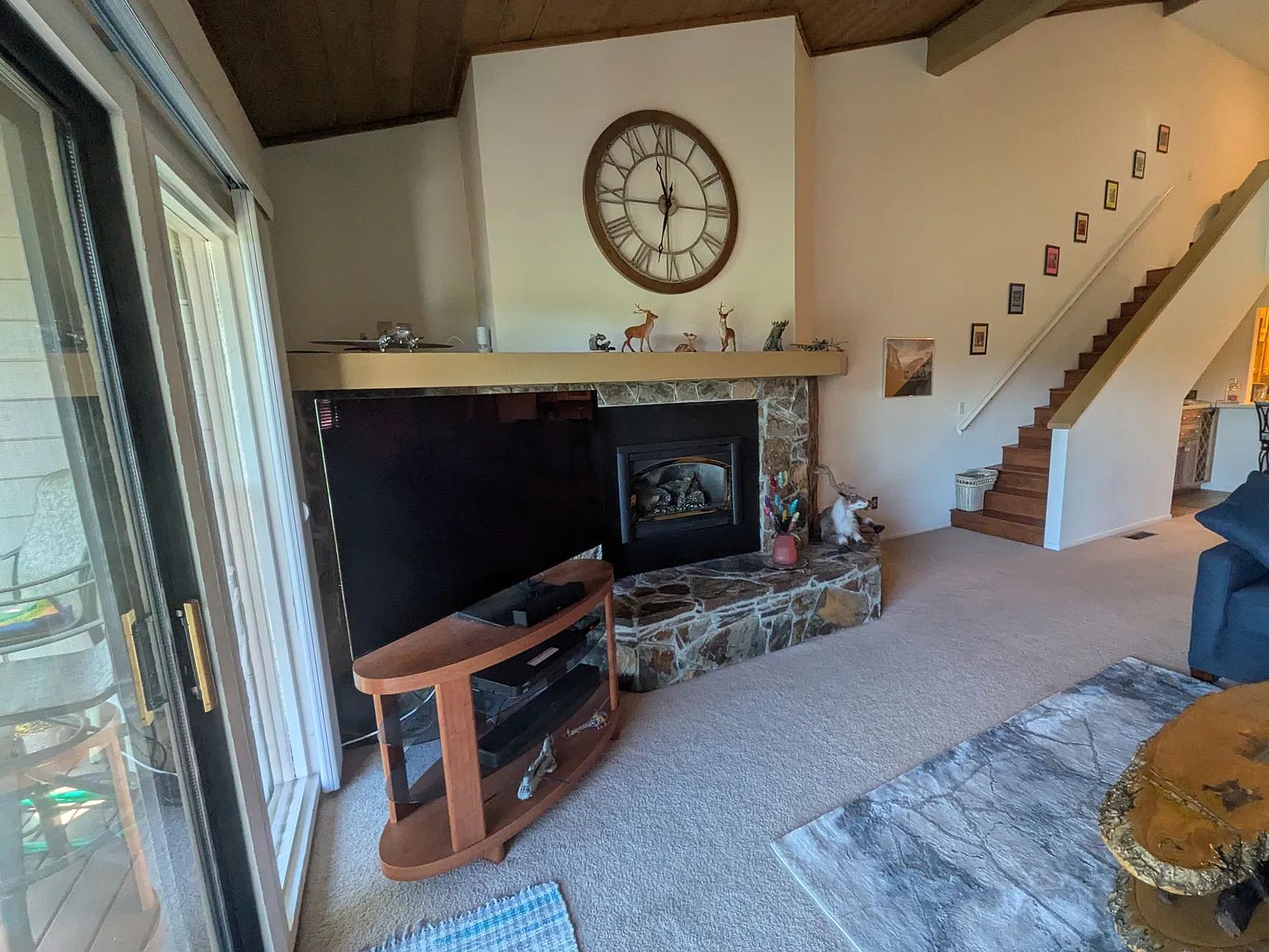 2 bed, 1747 sqft, $2,000 — Photo 2