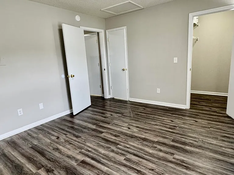 1247 Westpointe Dr #7 — Photo 11