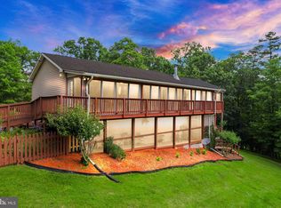 72 Harrison Ln, Linden, VA 22642