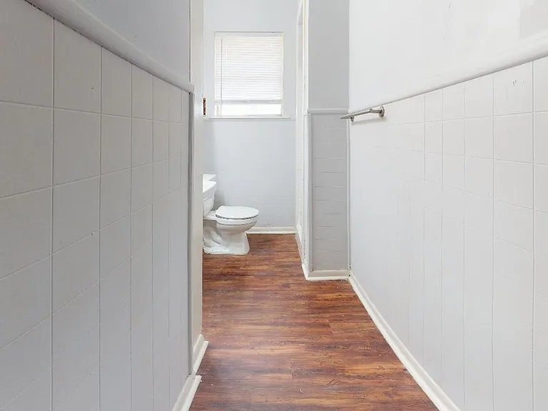 1105 Palasota Dr — Photo 3