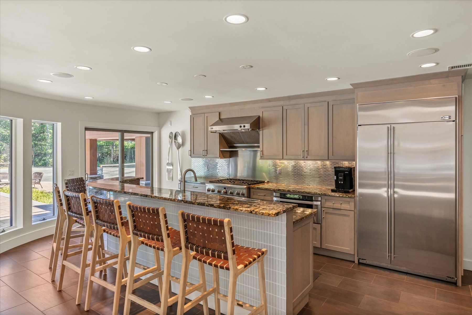 2 Eagle Close, East Quogue, NY 11942 Out East