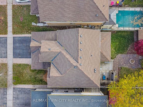 4th image of 7 Hearthbridge St