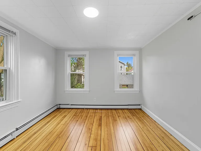 46 E Transit St #1R — Photo 23