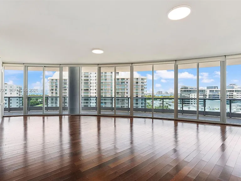 5959 Collins Ave #1101 — Photo 3