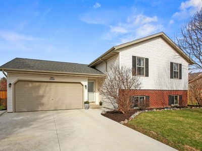 W201N16525 Hemlock St, Jackson, WI, 53037