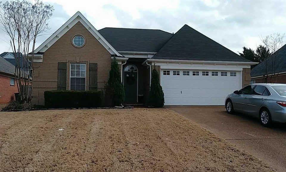 1st image of 4060 Fairway View Cir E