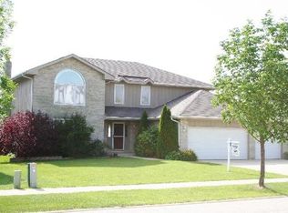 15132 Olympic Ln, Lockport, IL 60441