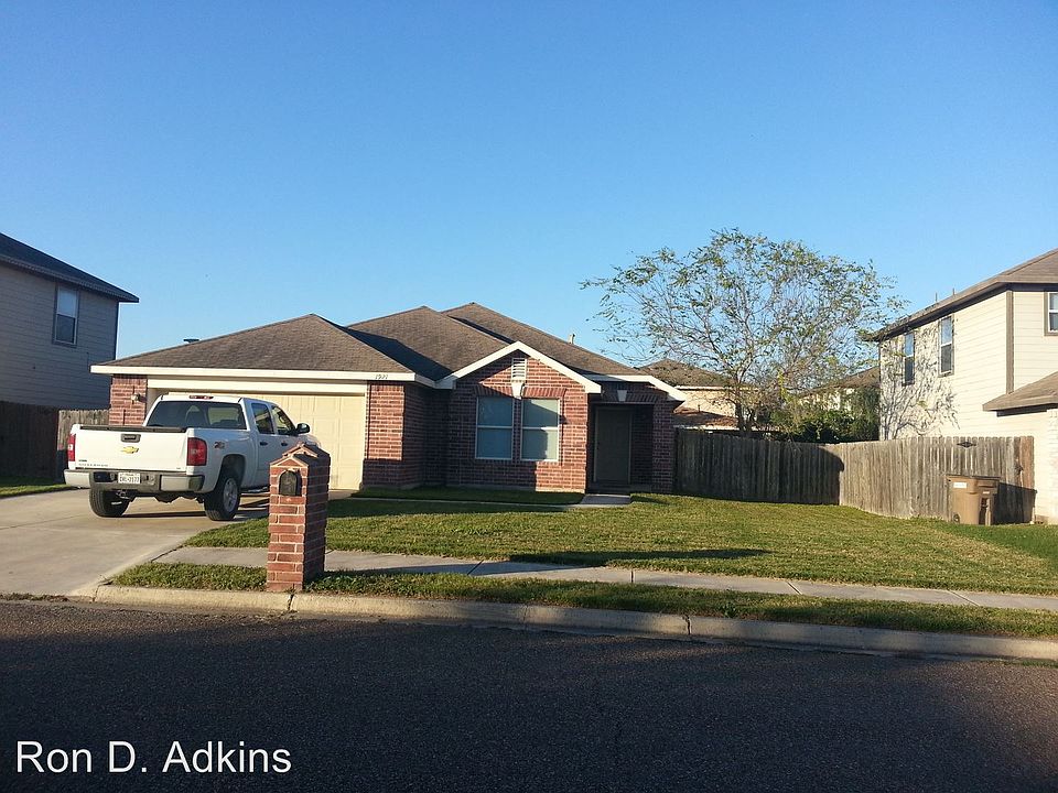 1st image of 1921 Andrea Ave