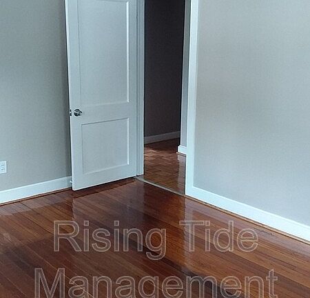 4th image of 316 Wickstead Rd