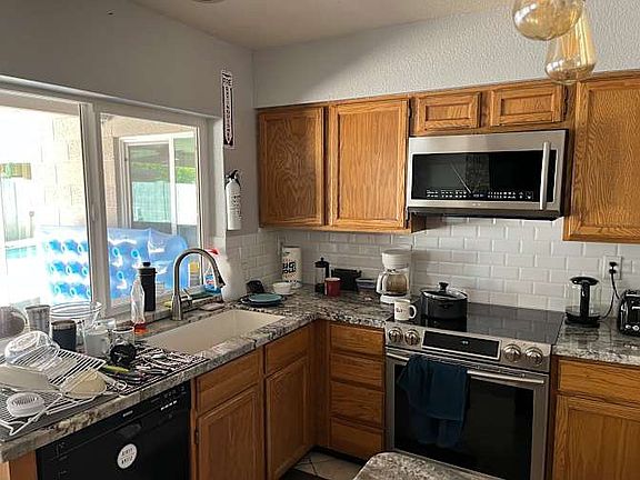 4th image of 18227 N 41st Ln