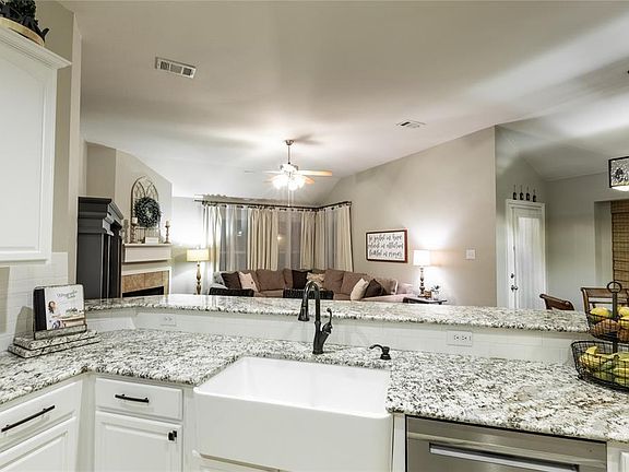 4th image of 5313 Golden Wheat Ln