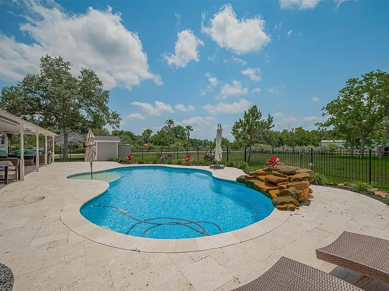 9526 Sandy Ln — Photo 41