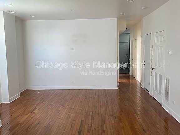 3rd image of 6402 S Eberhart Ave #2S