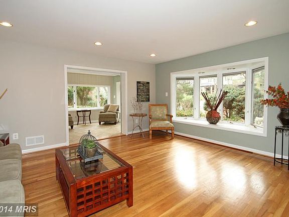 2nd image of 6216 Beachway Dr