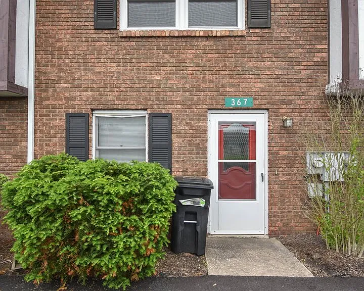 351 W Grape St — Photo 1