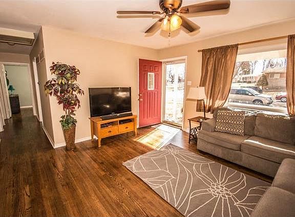 3rd image of 641 Suntide Dr