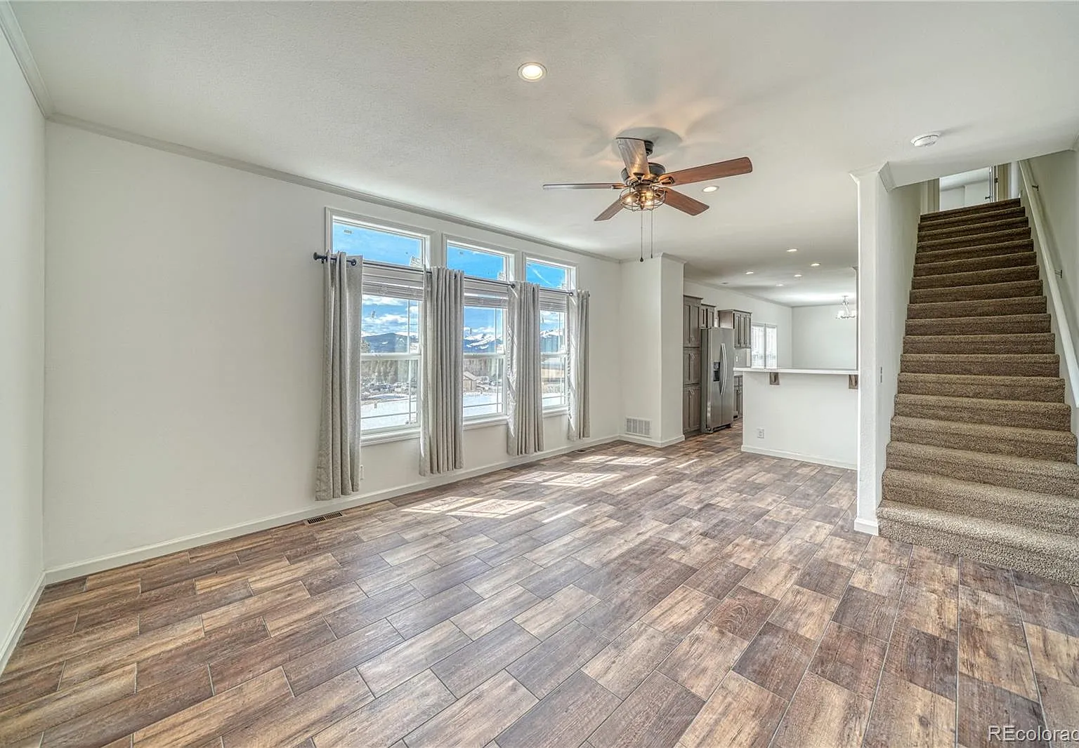 3 bed, 2.5 bath, 1660 sqft, $2,650 — Photo 4