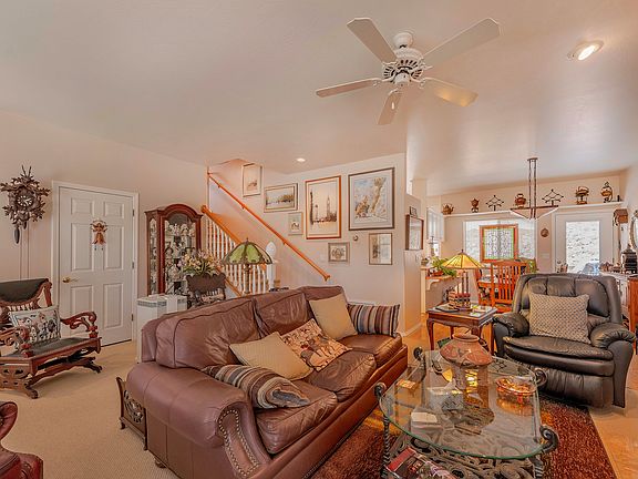 2nd image of 1445 Sierry Peaks Dr