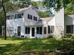698 Franklin St, Tisbury, MA 02568
