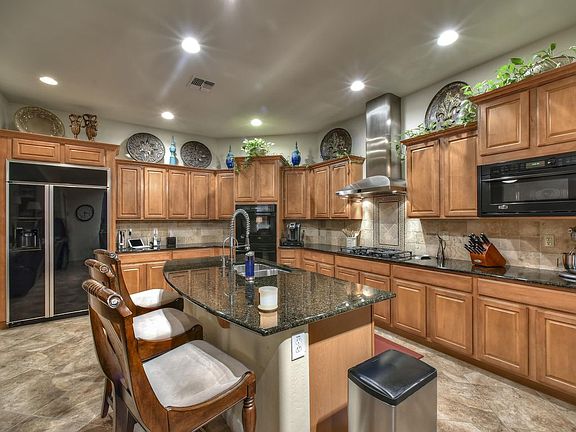 4th image of 27519 N 56th Ln